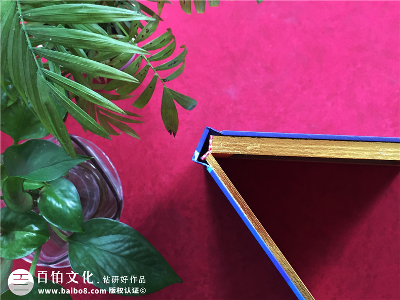 印刷光盤(pán)精裝盒包裝-可以放畫(huà)冊(cè)和光盤(pán)的卡書(shū)怎么做?