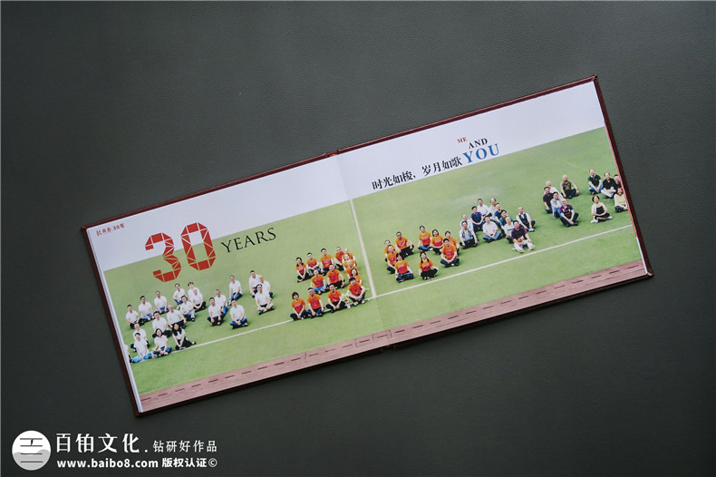 畢業(yè)30年之際 做一本同學(xué)聚會(huì)紀(jì)念冊 刷爆好評(píng) 卻有人偷偷抹眼淚!