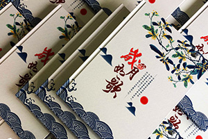 同學(xué)相聚紀(jì)念冊設(shè)計(jì) 由專業(yè)相冊制作公司提升聚會相冊制作質(zhì)量！
