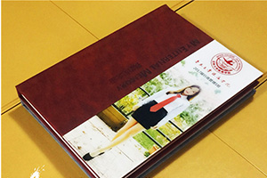 畢業(yè)多年后翻閱畢業(yè)紀(jì)念冊的回憶 制作畢業(yè)冊之后的感悟！