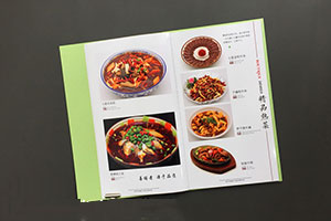 餐飲企業(yè)畫(huà)冊(cè)設(shè)計(jì)怎么構(gòu)思？餐飲行業(yè)畫(huà)冊(cè)設(shè)計(jì)要堅(jiān)持的理念