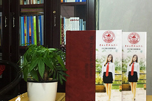 學(xué)生畢業(yè)紀(jì)念冊制作 定格校園記憶紀(jì)念同學(xué)友誼！